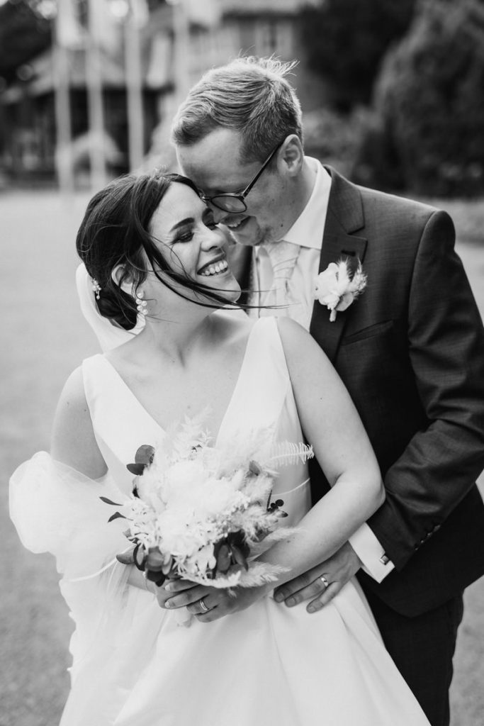 svg%3E hochzeitsfotograf wolfsburg hochzeit heiraten hochzeitsfoto schloss wolfsburg